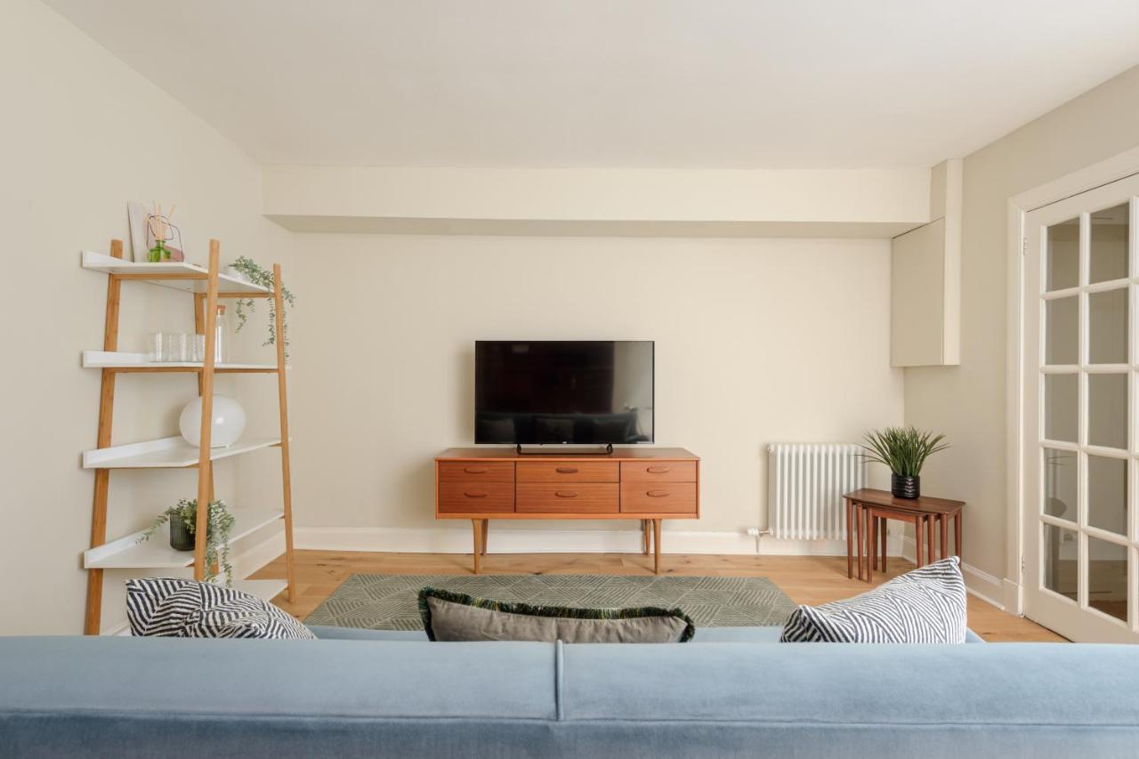 The Broughton St. Apartment Edinburgh Exterior photo