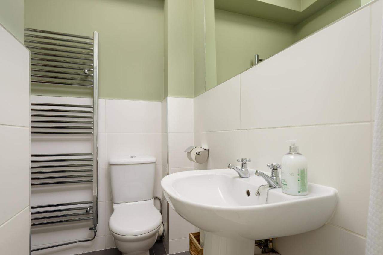 The Broughton St. Apartment Edinburgh Exterior photo